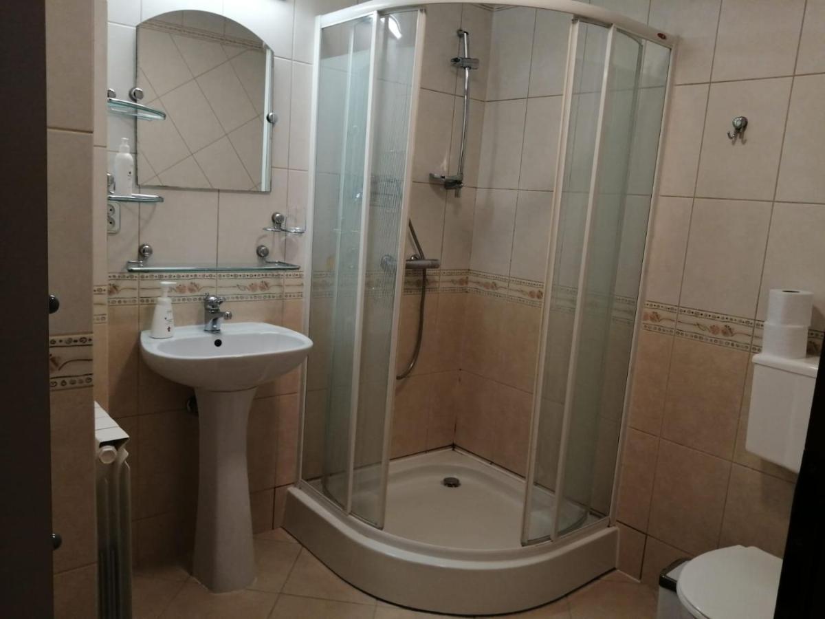 Apartament Na Dlugiej Apartment Lapsze Nizne Exterior photo